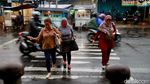 Hati-hati! Jaktim Diguyur Hujan Beserta Angin Kencang hingga Malam