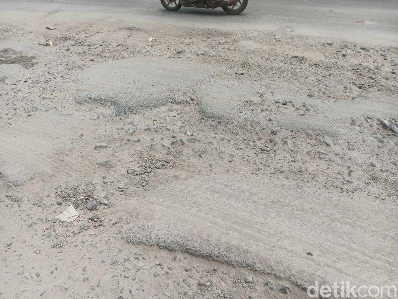 Jalan Raya Parung Panjang