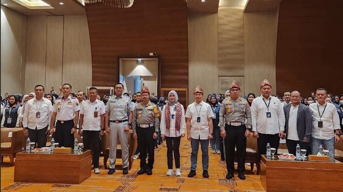 Jasa Raharja edukasi keselamatan berkendara untuk karyawan PNM di Palembang.