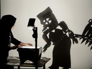 Uniknya Jumaadi and The Shadow Factory, 1.300 Wayang Kertas-Riset 823 Pejuang