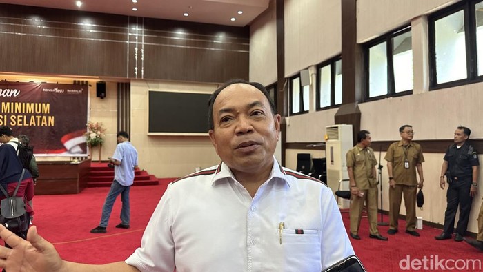 Ketua Apindo Sulsel Suhardi.
