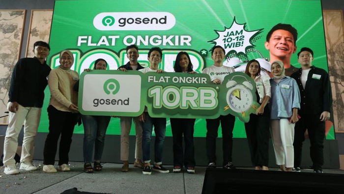 GoSend, layanan logistik on-demand Gojek tawarkan opsi Flat Ongkir. Pelanggan dapat memanfaatkan ini untuk melengkapi kebutuhan pengiriman di momen akhir tahun.