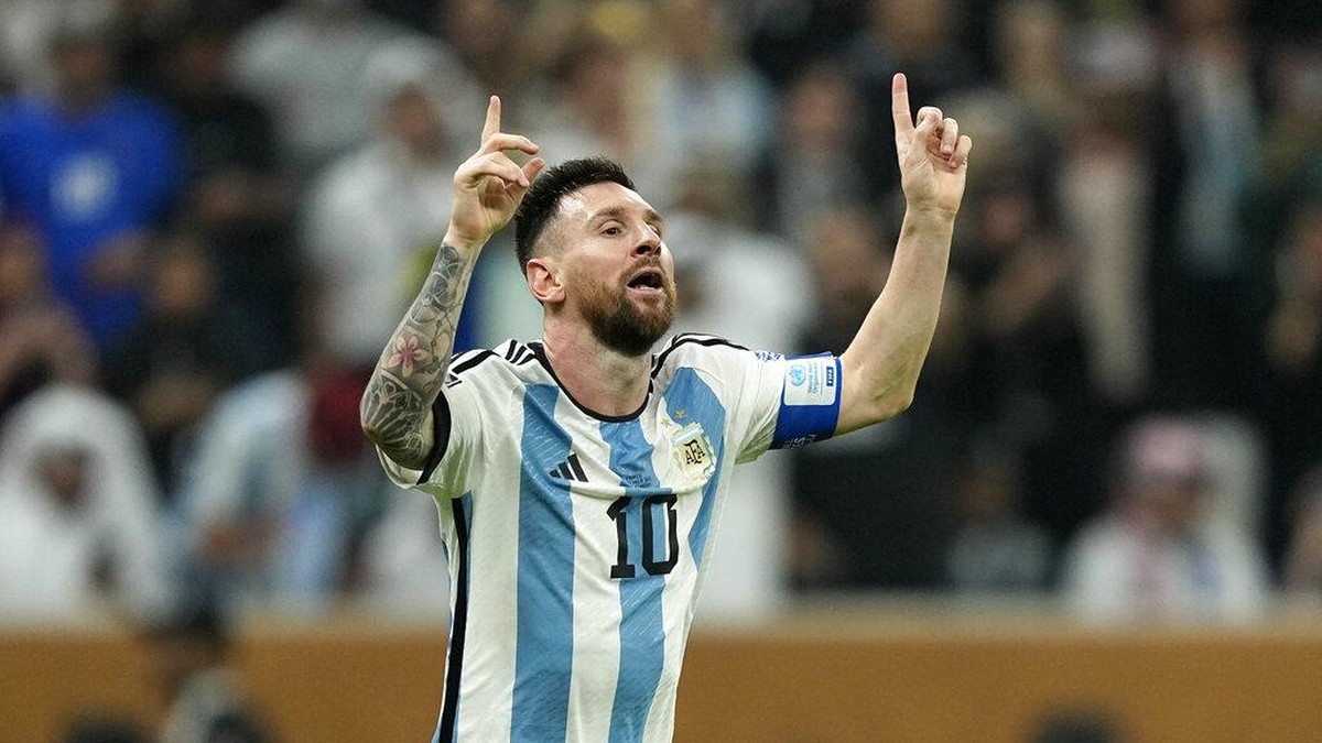 Lionel Messi tak memikirkan laga Brasil vs Argentina usai suporter Albiceleste dipukuli. (Foto: AP/Martin Meissner)