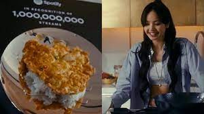 Lisa BLACKPINK bikin nasi telur dadar laris