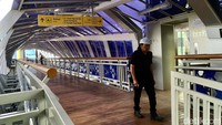 Pada akhirnya, JPO Klender ini dinyatakan selesai dibangun pada 30 Oktober 2023, dan memasuki November, warga sudah bisa menggunakan JPO Klender ini.  