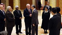 Wang Yi menyambut pimpinan dari negara Arab Saudi, Yordania, Mesir, Otoritas Nasional Palestina, dan Indonesia, serta ketua Organisasi Kerja Sama Islam (OKI) dalam kunjungan dua hari ke ibu kota China, yang merupakan awal dari kunjungan delegasi tersebut.  