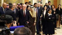 Menlu Indonesia Retno Marsudi turut hadir dalam pertemuan tersebut.  