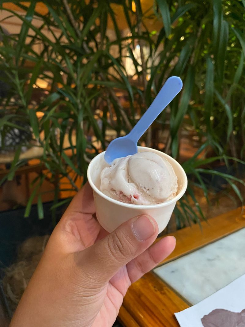 Nonna Bona, restoran Italia di ASHTA District 8