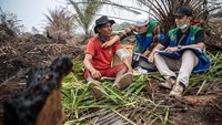 Karhutla yang cenderung berulang terjadi di Sumatera Selatan penanggulangannya juga membutuhkan komitmen tinggi dan keseriusan antarlembaga serta instansi terkait sehingga aksi mereka bukanlah cuma sekadar menghadiri apel siaga, memamerkan peralatan anyar, atau sekadar datang ke lokasi untuk memegang selang, berfoto / video dengan berpura-pura melakukan pemadaman untuk dikirim sebagai laporan ke atasan.  