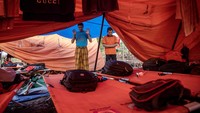 Oleh karena itu personel Manggala Agni merupakan orang pilihan yang tak diragukan lagi kerelaannya, ketangguhan dan kegigihannya serta tanggung jawabnya dalam bertugas di tengah horornya bencana karhutla.  