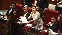 Dalam rapat tersebut, mulanya Ketua Komisi I DPR Meutya Viada Hafid menyampaikan laporan mengenai proses mekanisme calon Panglima TNI, termasuk pelaksanaan uji kelayakan dan kepatutan atau fit and proper test terhadap Jenderal Agus.  