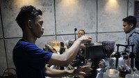 Warga binaan mengikuti pembekalan di Kafe Rumah Tahanan Negara Kelas II A Palangka Raya, Kalimantan Tengah, Senin (20/11/2023). 