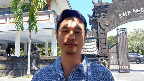 Penasihat hukum pelapor Dewa Nyoman Wiesdya Danabrata Parsana ditemui, Selasa (21/11/2023). (Agus Eka detikBali)