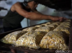 Perajin Tempe di Mojokerto Naikkan Harga Siasati Mahalnya Kedelai Impor