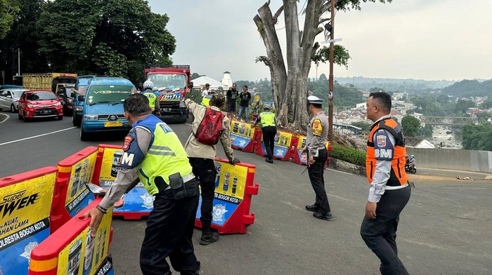 Polisi berlakukan rekayasa lalin di Jl Batutulis, Bogor