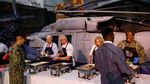 Aksi Joe Biden Sajikan Makanan untuk Anggota Militer AS