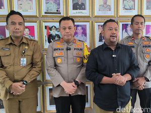 Presiden Gresik United Minta Maaf dan Siap Disanksi Buntut Ricuh Suporter