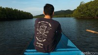 Adapun potensi hutan mangrove di desa ini terbilang besar, yakni mencapai 35 hektare. 