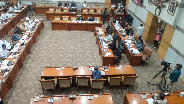 Suasana rapat Komisi III DPR dengan Kemenkumham