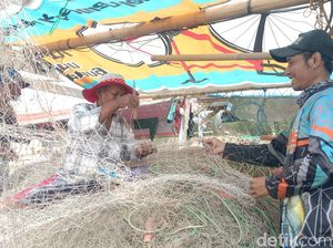 Perjuangan Tarudin Arungi Lautan Meski Tanpa Jaminan Kerja