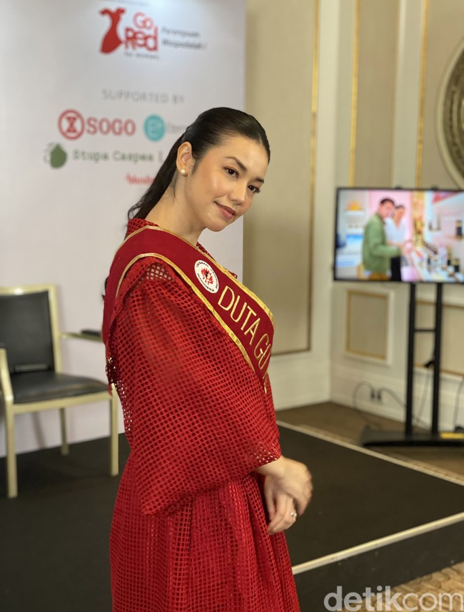 Kesibukan Velove pun juga semakin bertambah, terutama sejak menyandang status ibu rumah tangga. Dua tahun lalu, ia menikah dengan Zakry Sulisto yang diketahui sebagai pengusaha asal Aceh. (Foto: Daniel Ngantung/detikcom)