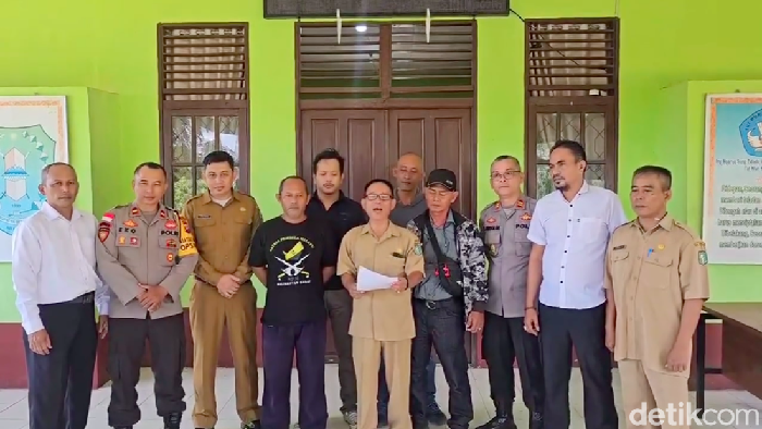 Video guru di Bengkayang, Kalbar yang mendukung Israel dan menyebut Palestina dengan sebutan teroris viral di medsos. Dia akhirnya minta maaf (IG Polres Bengkayang)
