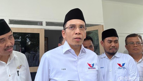 Wakil Ketua TPN Ganjar-Mahfud yang juga mantan Gubernur NTB Tuan Guru Bajang (TGB) Zainul Majdi saat ditemui di Kantor DPW Perindo NTB, Selasa (21/11/2023).