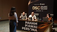 Coach  yang terlibat adalah M. Jupaka, COO Nama Beauty dan Strategic Advisor, Nilamsari, Founder & BisDev Director PT Sari Kreasi Boga Tbk., dan Andanu Prasetyo, CEO of Maka Group, Founder Toko Kopi Tuku, Aliya Amitra, Founder and COO Tinkerlust & Stellar Woman, Leonard Theosabrata, President Director of SMESCO Indonesia, Arief  Budiman, Komisaris PT Agrindo, Handoko Hendroyono, Co-Founder Mbloc Space, Nova Dewi, Founder Suwe Ora Jamu. 