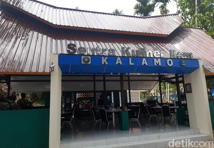 Ada Bengkel Nelayan-Pabrik Es, Begini Potret Kampung Nelayan Modern di Biak Papua Pemerintah melakukan modernisasi kampung nelayan tradisional di Biak Numfor, Papua. Bangunan baru seperti bengkel dan pabrik es pun berdiri di kampung itu.