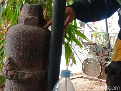 Arca dan stupa di Desa Jambeyan, Kecamatan Karanganom, Klaten, Rabu (22/11/2023).