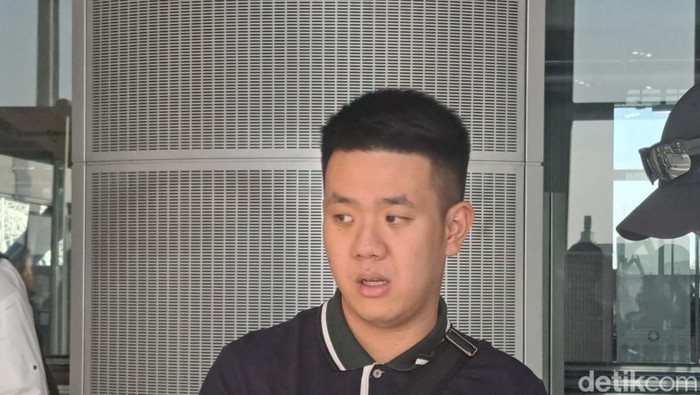 Christoper Steffanus Budianto alias Steven tersangka penipuan terhadap Jessica Iskandar ditangkap di Bangkok, Thailand.