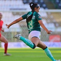 Sayangnya kontrak Deyaris tidak dilanjutkan untuk musim LIGA MX Femenil kali ini sehingga ia bisa dibilang nganggur tanpa klub. Foto: Instagram Deyaris Arai