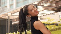 Fanny Ghassani mengatakan saat ini berusaha kalau di rumah untuk tak masak masakan berbahan daging. (Foto: dok Instagram)