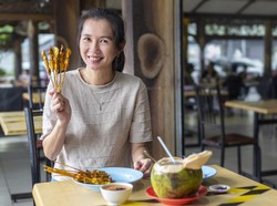 Banyak Gen Z Senang Makan Sendirian, Ini Manfaatnya yang Tak Terduga