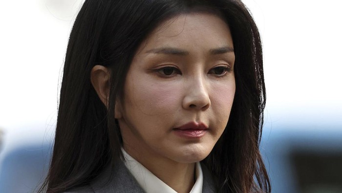 Ibu Negara Korsel Kim Keon Hee Sakit usai Suaminya Ditangkap, Disebut Sangat Kurus