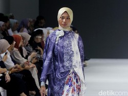 10 Koleksi Busana Ria Miranda, Terinspirasi Kecantikan Bunga Anemone