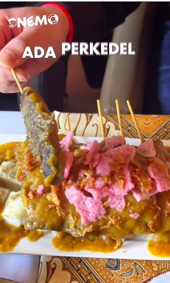 Makan nasi Padang di Belanda