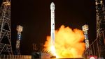Momen Korea Utara Luncurkan Satelit Mata-mata ke Orbit