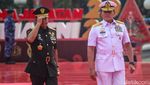 Momen Laksamana Yudo Serahkan Jabatan Panglima TNI ke Jenderal Agus
