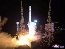 Korut Gagal Luncurkan Satelit Mata-mata, Roket Meledak di Udara