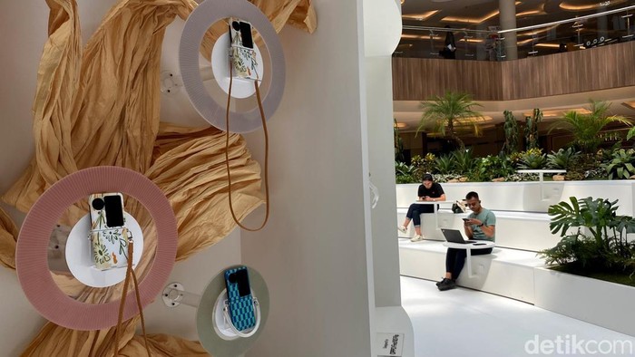 OPPO International Skyport sambangi Kota Kembang dan mejeng di Trans Mall Bandung