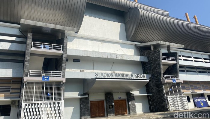 Stadion Mandala Krida, Rabu (22/11).