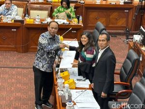 DPR-Pemerintah Satu Suara, Selangkah Lagi Revisi UU ITE Disahkan