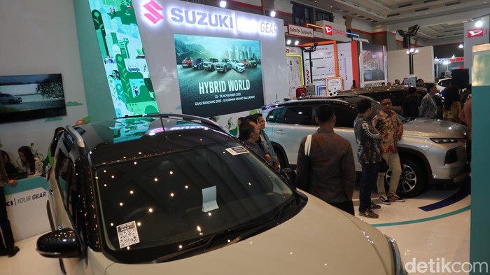 Stand Suzuki di GIIAS Bandung 2023.