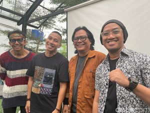 Masa Terpuruk The Rain Sampai Manggung Reguler dengan Bayaran Murah