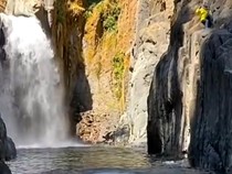 Hidden Gem Maros Viral, Inilah Air Terjun Mangampa yang Eksotis