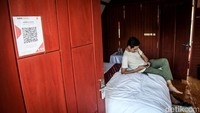 Tersedianya homestay merupakan upaya Desa Palaes menggaet wisatawan. Juara 3 Desa BRILian se-Indonesia Timur ini memiliki wisata mangrove hingga air terjun. 