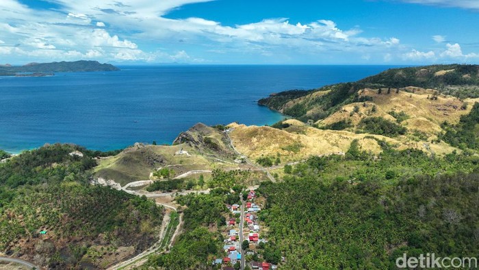 Berkat QRIS, Wisata ke Likupang Jadi Aman dan Nyaman Berwisata ke Likupang, Sulawesi Utara tidak perlu khawatir soal metode pembayaran. Kini, pembayaran semakin aman dan nyaman berkat QRIS dan m-banking.