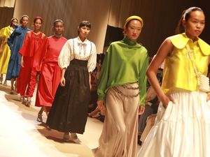 Warna-Warni Koleksi Artkea, Bisnis Fashion Keluarga yang Bertahan 30 Tahun