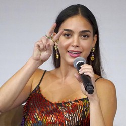 Melissa Barrera Bicara Dampak Pro-Palestina: Banyak Orang Kehilangan Pekerjaan